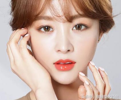 如何买到好的隐形眼镜,新手适合买什么样的隐形眼镜