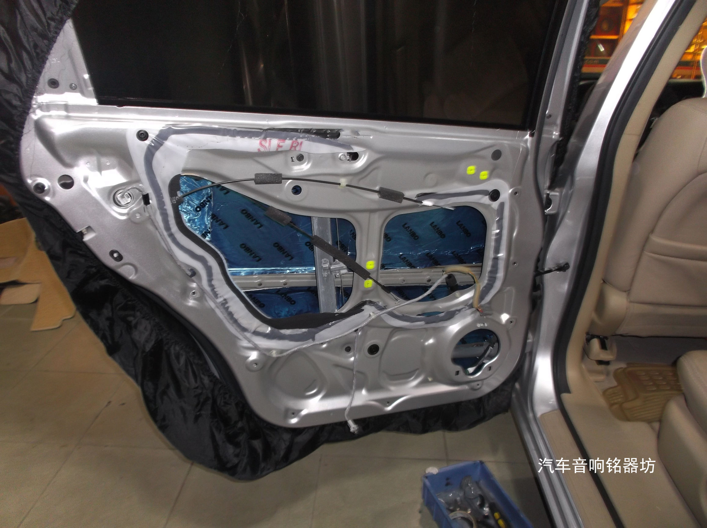 本田奥德赛改装三分频音响,奥德赛东莞汽车三分频音响改装