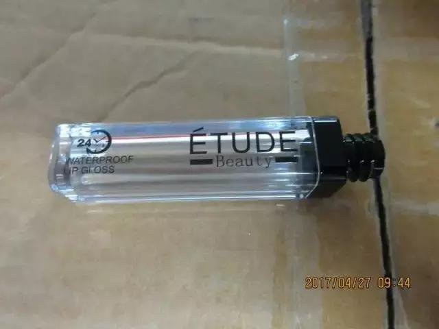 你往嘴上涂的资生堂、NARS、伊蒂之屋可能是假的!制作过程看吐了