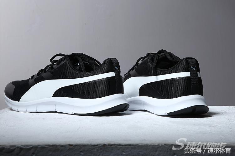 puma运动鞋红色慢跑鞋,puma的运动鞋适合跑步吗