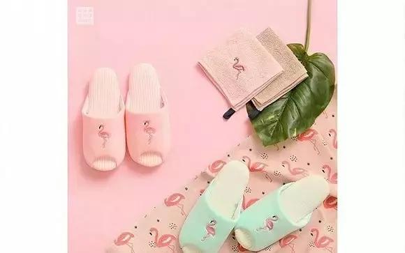 katemoss代言的女装,katemoss只穿面纱