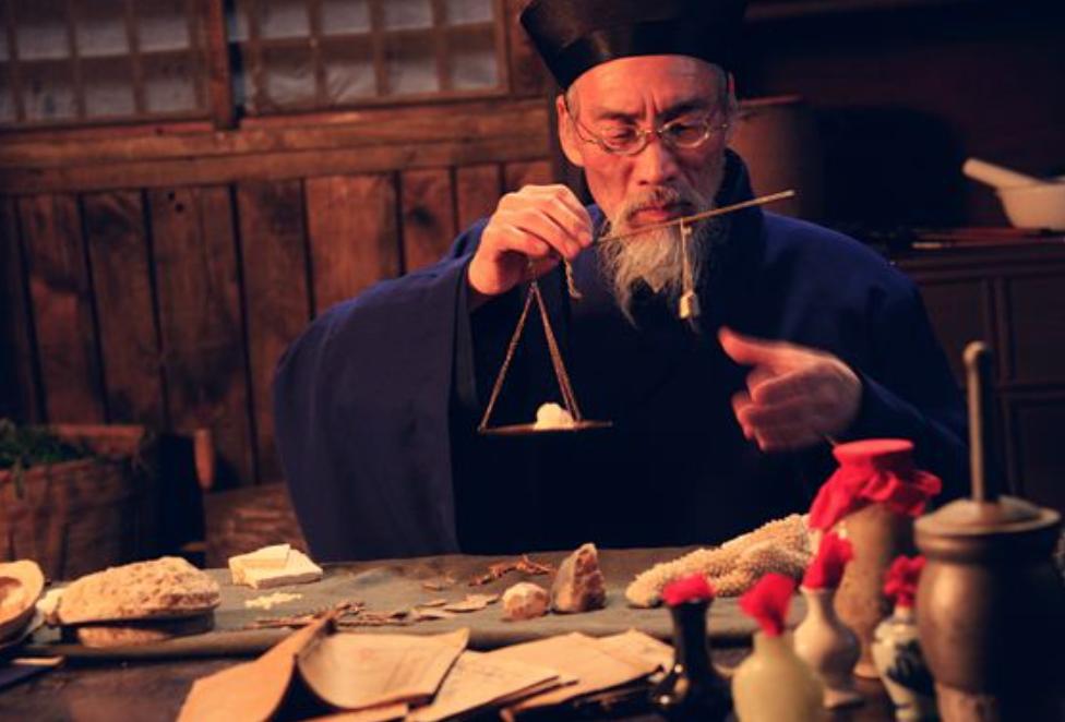 益丰药房对比一心堂,一心堂连锁药店哪一年突破一万家