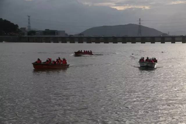 最稳的冲锋舟,很帅的冲锋舟