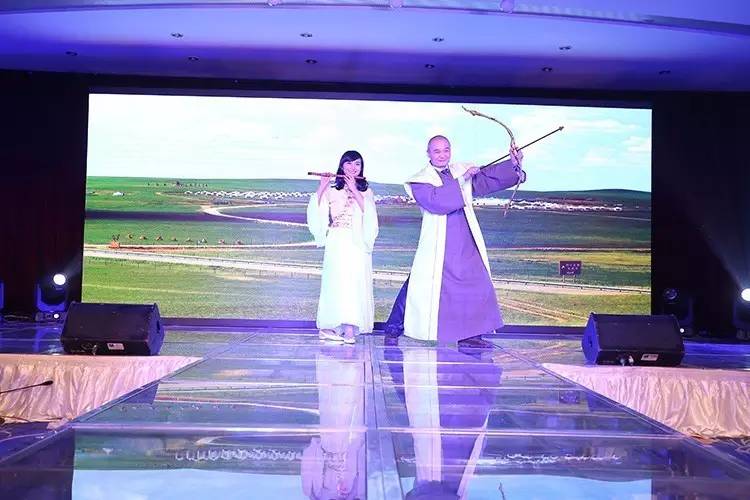 一路相伴感谢有你风雨同舟,一路相伴感谢有你动态图