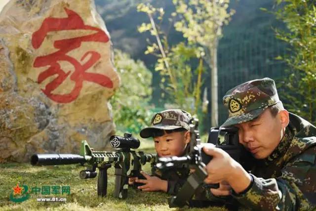 军旅歌曲老爸,军旅老爸歌曲