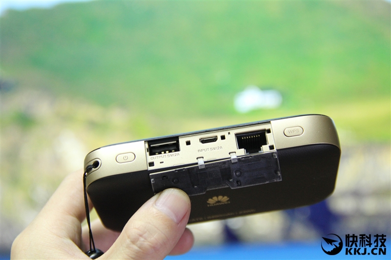 华为随行wifi3优缺点,华为移动路由器和随行wifi3哪个好