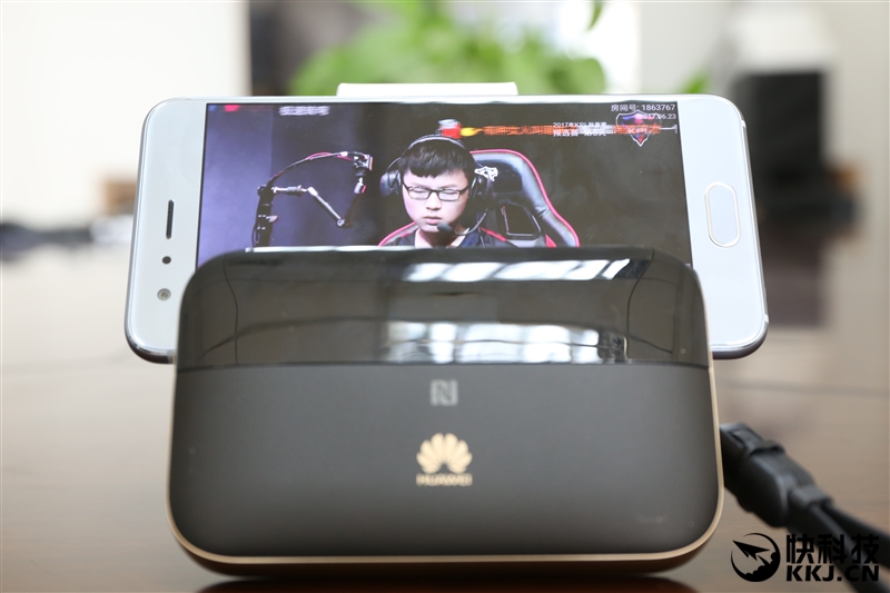 华为随行wifi3优缺点,华为移动路由器和随行wifi3哪个好