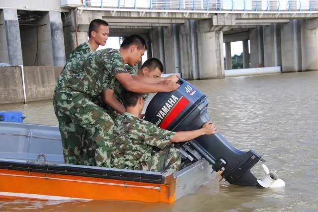 最稳的冲锋舟,很帅的冲锋舟