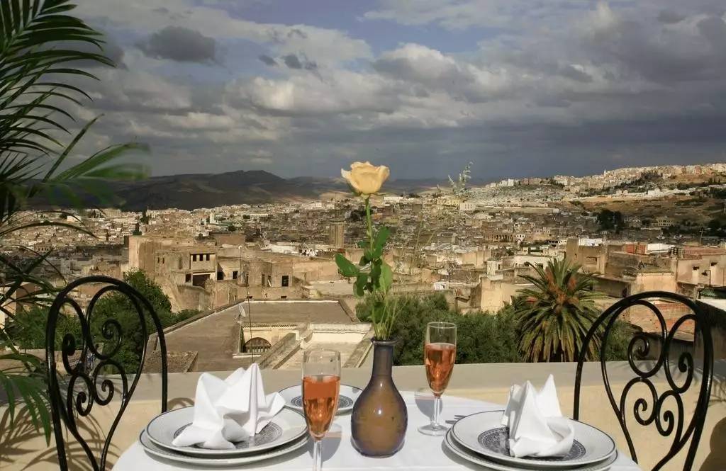 被《旅途的花样》勾魂，到摩洛哥灵魂之都菲斯，住这三家酒店就够了！