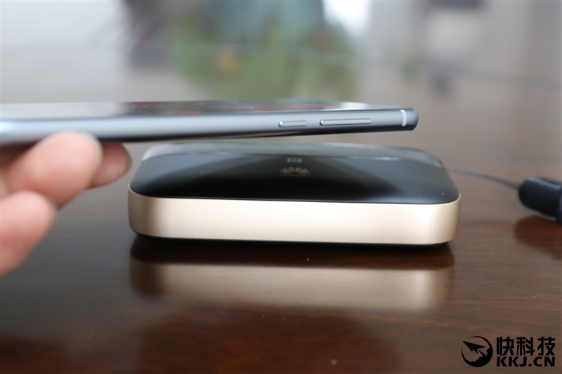 华为随行wifi3优缺点,华为移动路由器和随行wifi3哪个好