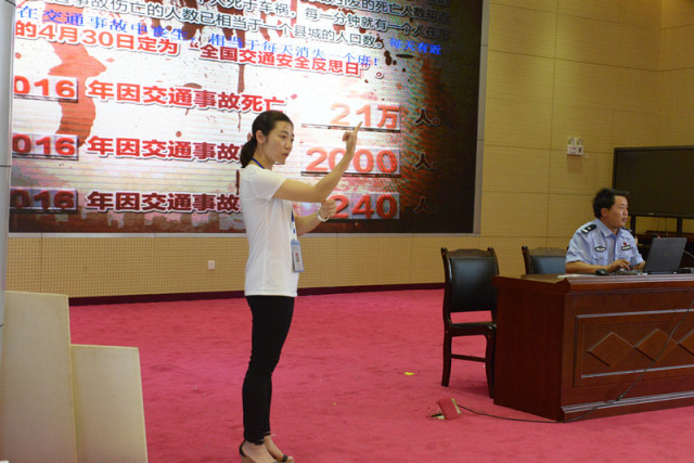 特殊教育学校交通安全,兴国县特殊教育学校关爱特殊儿童