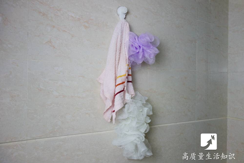 免打孔卫生间挂钩总是掉怎么办,浴室里面的挂钩掉了怎么办