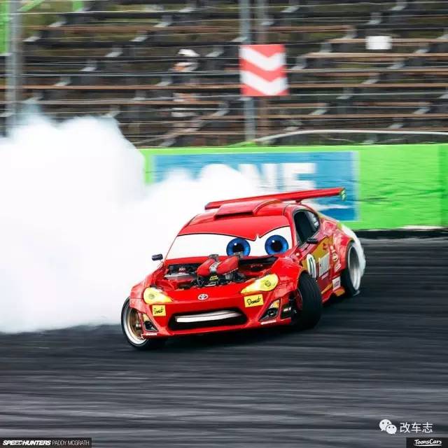 「恶搞」“萌萌哒”的大眼睛改装车，肯定能帮你撩到无数妹纸！