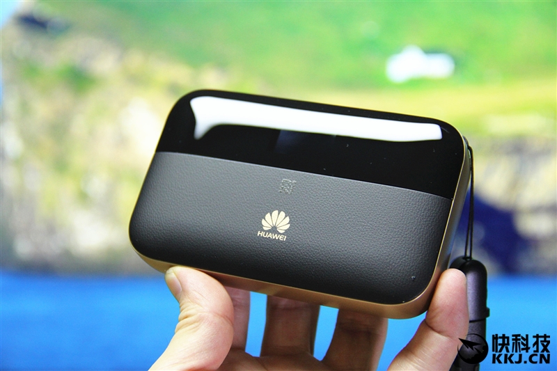 华为随行wifi3优缺点,华为移动路由器和随行wifi3哪个好