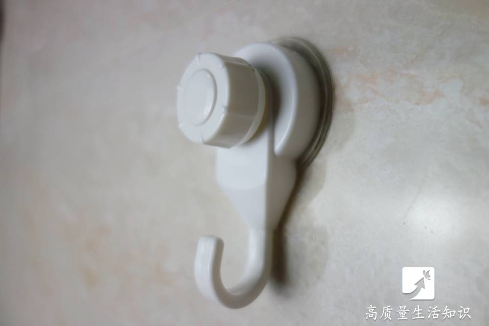 免打孔卫生间挂钩总是掉怎么办,浴室里面的挂钩掉了怎么办