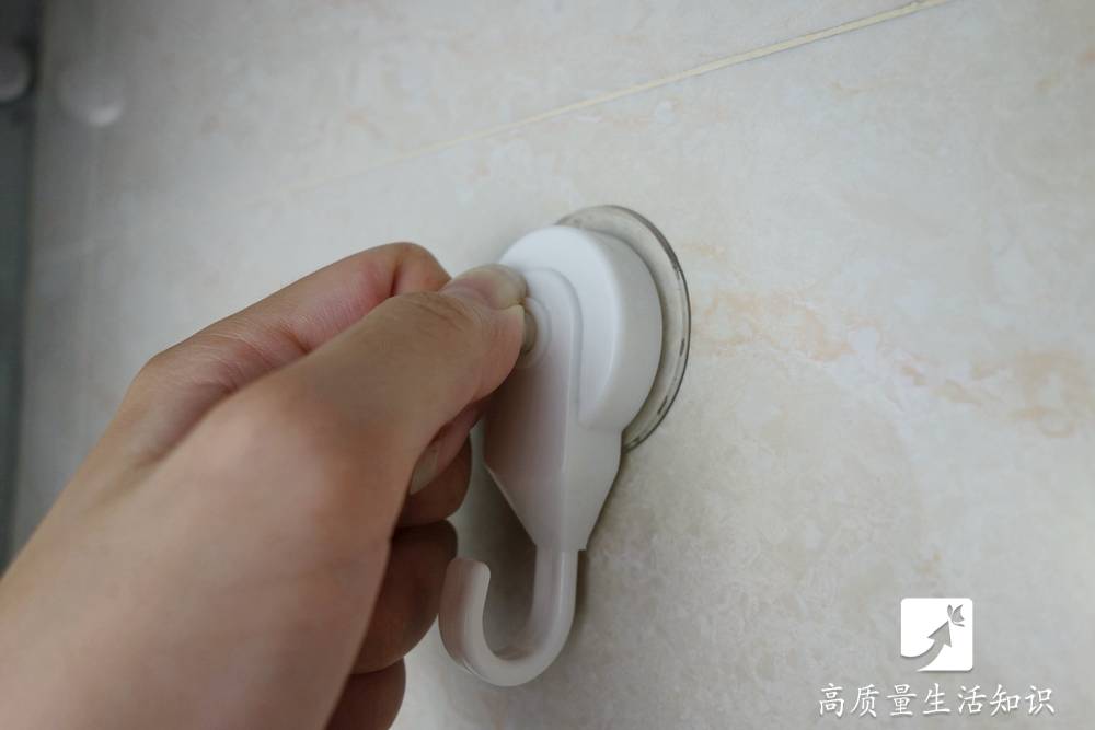 免打孔卫生间挂钩总是掉怎么办,浴室里面的挂钩掉了怎么办