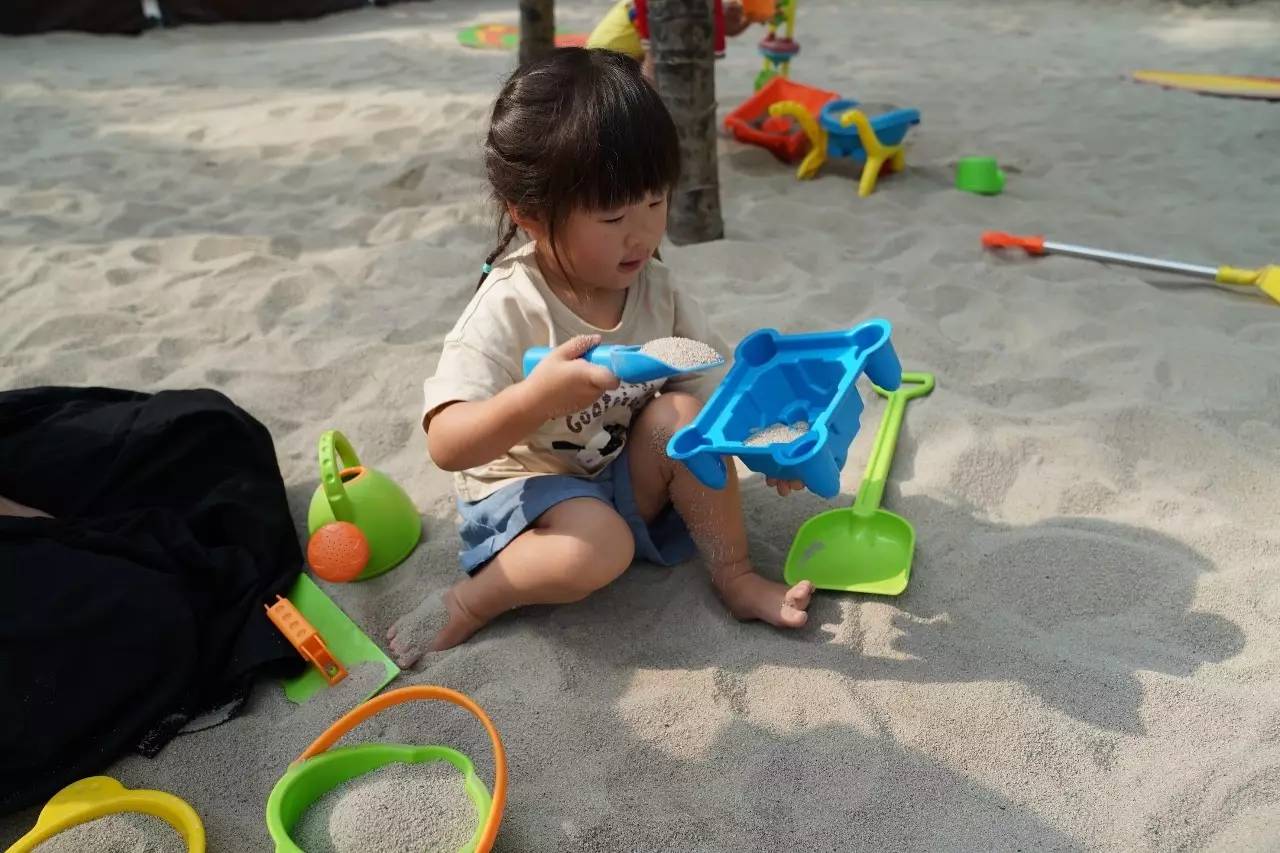 Hape儿童沙滩玩具,一年中最适合玩的沙滩玩具