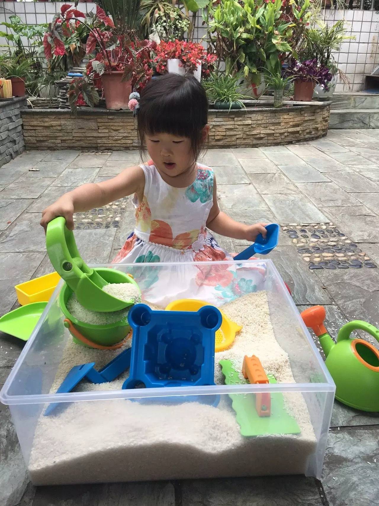 Hape儿童沙滩玩具,一年中最适合玩的沙滩玩具