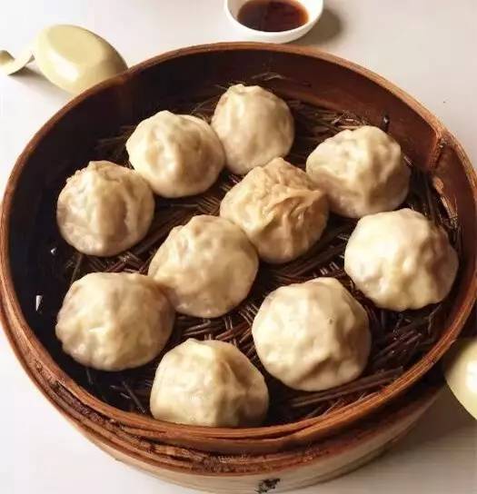 把所有美食都吃完,把所有的美食吃完