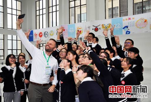 重庆杨家坪中学杨家坪校区,重庆市杨家坪中学校怎么样