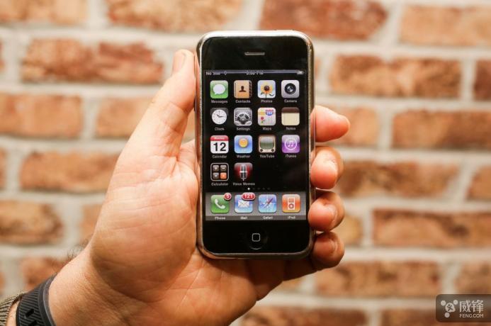 满满的时代感和回忆,第一代iphone的使用感受
