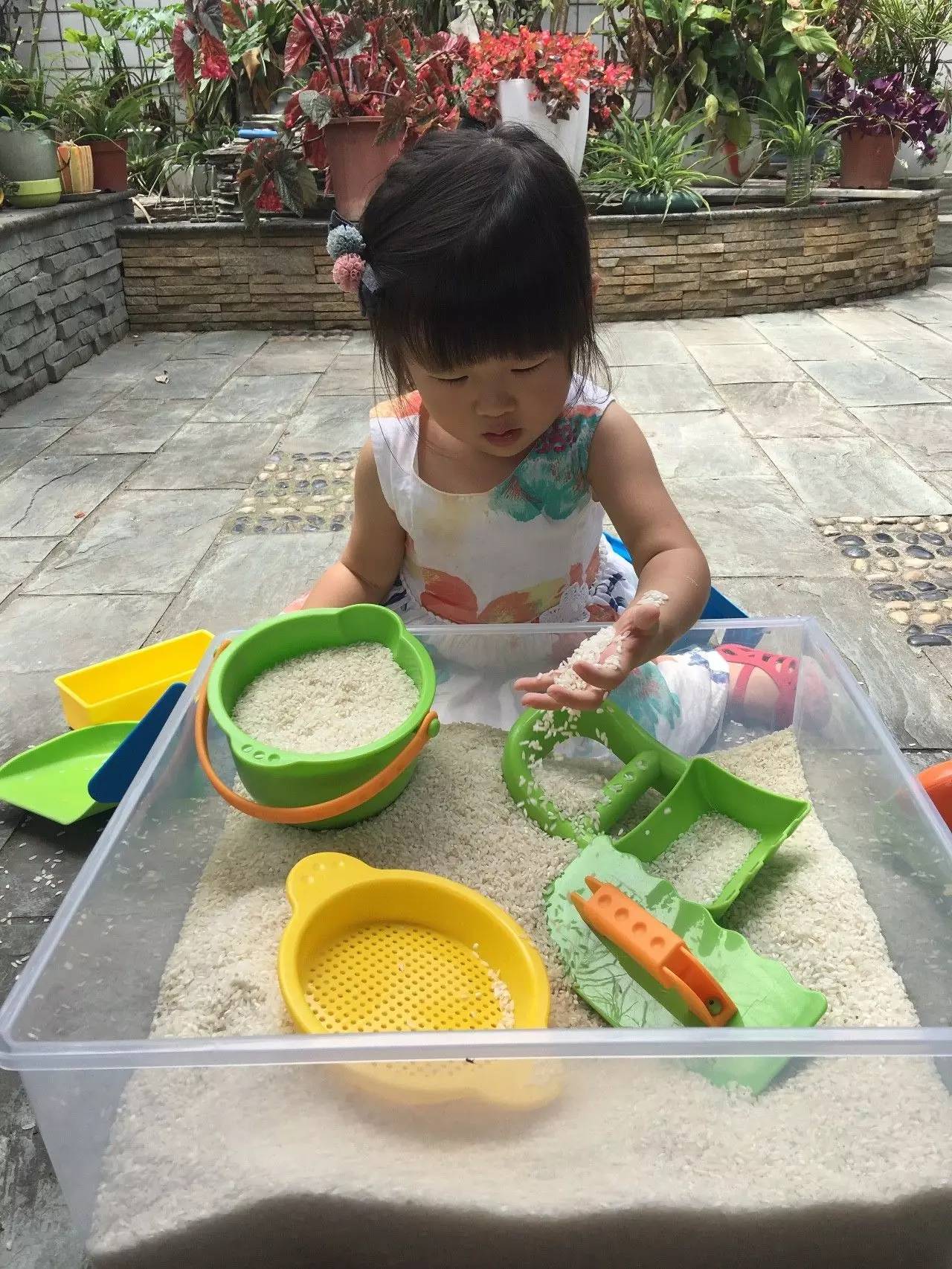 Hape儿童沙滩玩具,一年中最适合玩的沙滩玩具