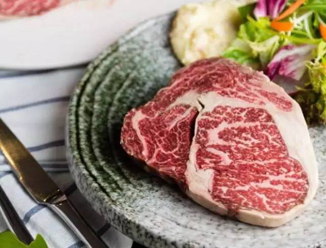 咳咳小哥，能给我来个梅雨天的freestyle吗？