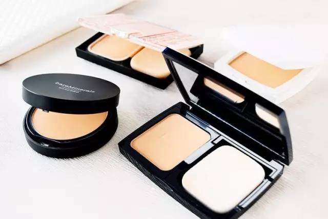 夏季定妆持久不脱妆粉饼,夏季脱妆怎么办用什么粉饼好