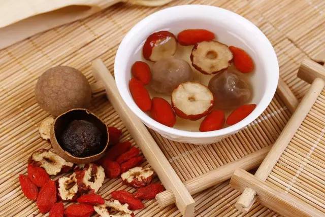 枸杞养生的4种吃法,枸杞养生搭配这两样东西