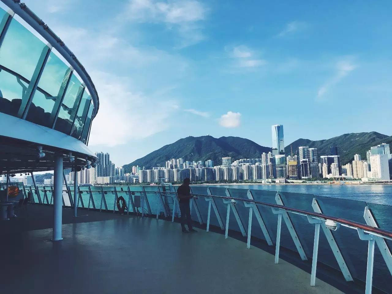 一日远方｜登上豪华游轮，完美假期就交给它吧