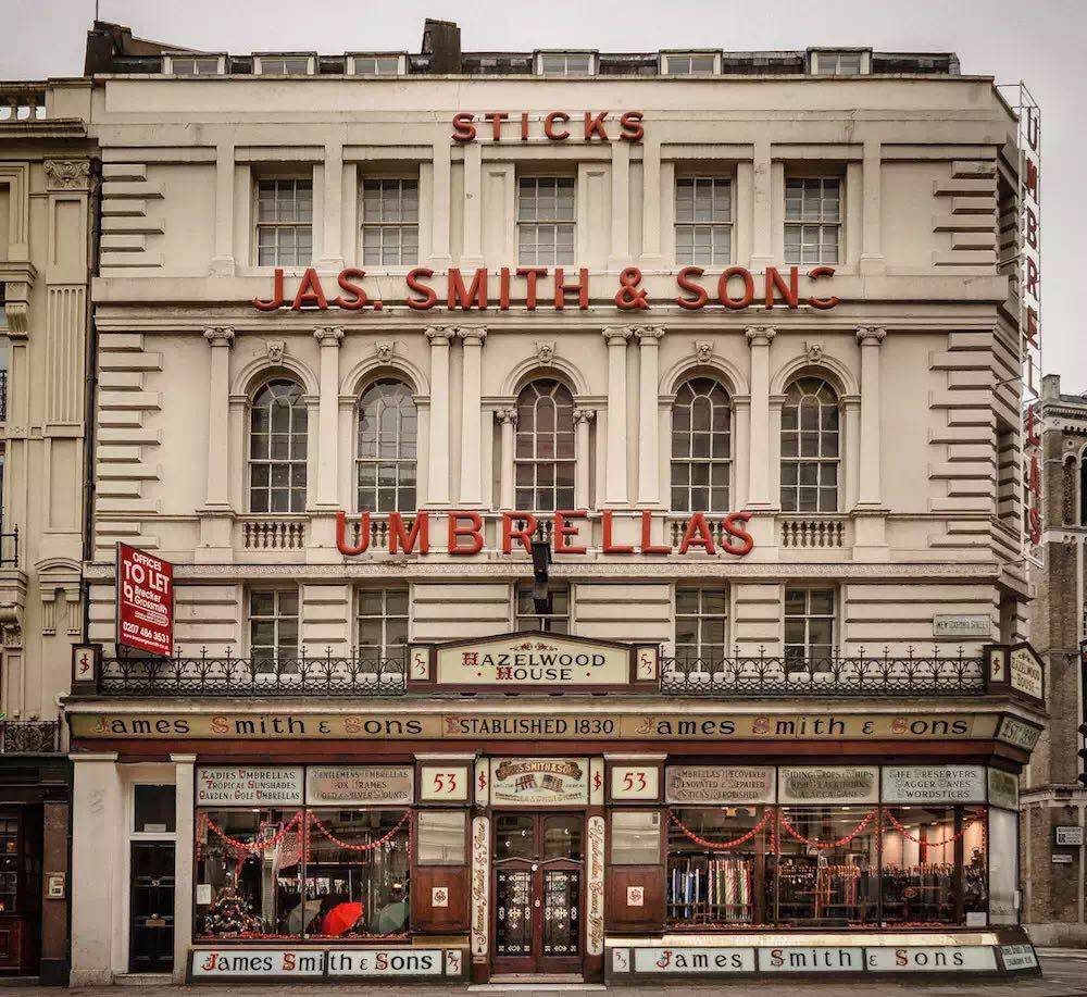 十把伞,十把雨伞