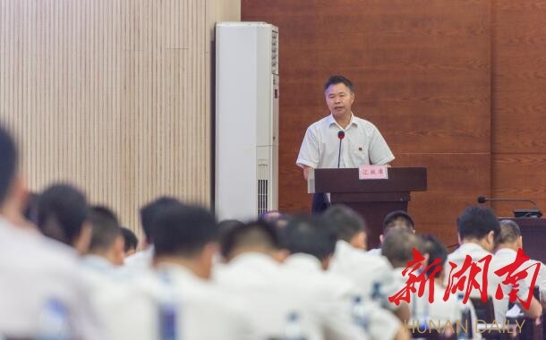 “七一”丨浏阳榜样：14年，他记了37本120多万字工作笔记