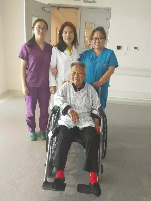 95岁老人适合做微创手术,94岁的老人能做前列腺手术吗