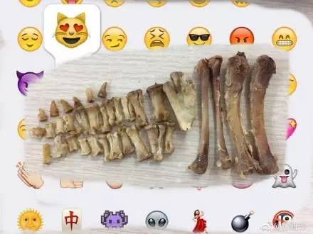 骗我口含隐形眼睛，去男厕所门口……亲，你的良心不会痛吗？「爆笑」