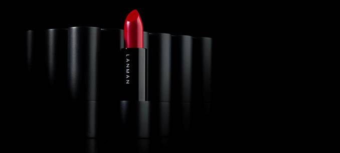 涂了个口红男友好像很喜欢,涂了口红男人很想亲