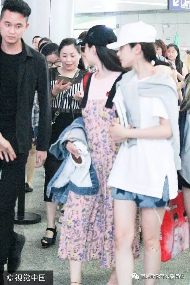 张雪迎穿搭夏天气质套装,明星私服吴宣仪