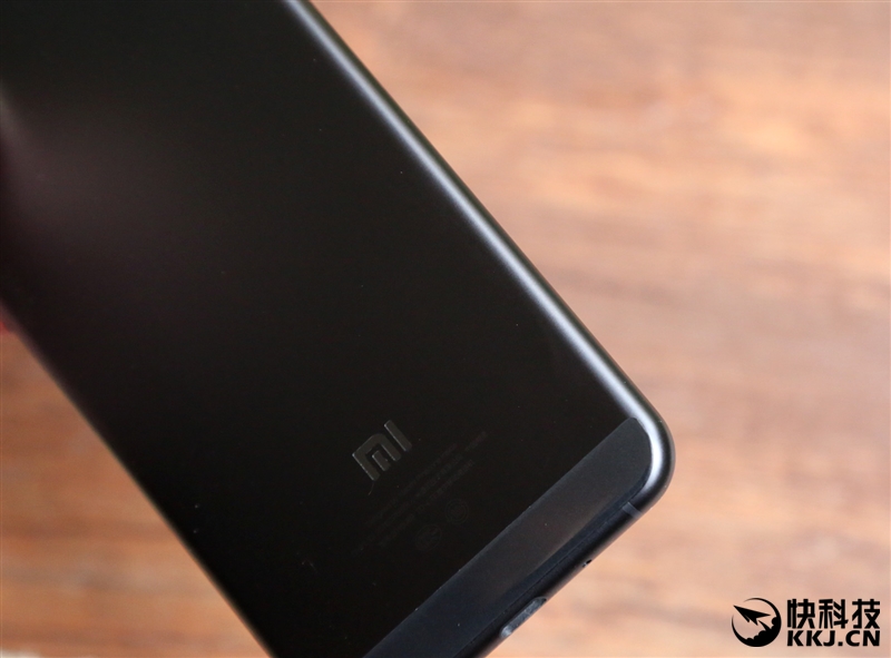 小米5c与小米5的区别,小米花了几年打倒山寨机