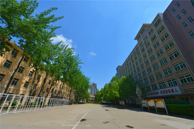 小编带你畅游军校｜第四站：第四军医大学（我们的诗和远方）