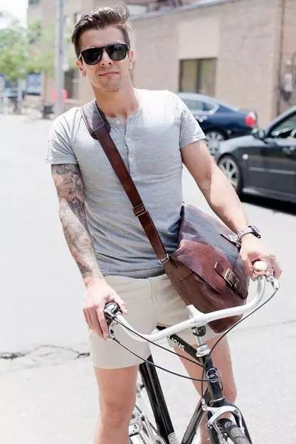 亨利衫和衬衫怎么搭配,亨利领半袖t恤穿搭