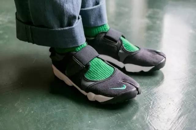 讲真哦,这些“畸形的鞋”会有人买吗?