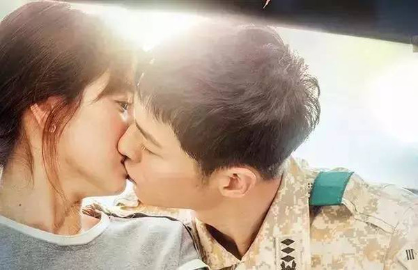 “瓷肌”美人宋慧乔都去结婚了你却还在和毛孔做斗争