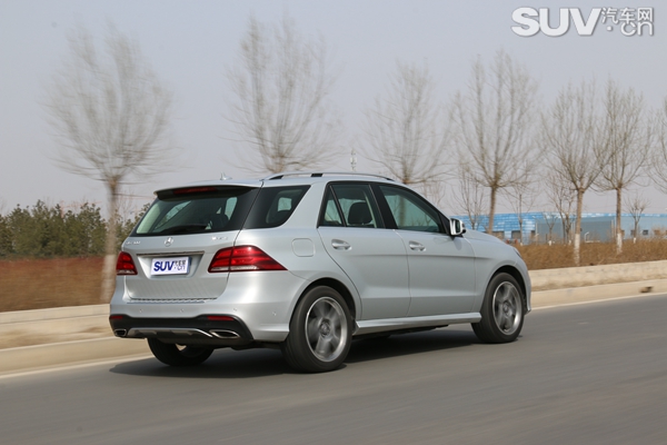试驾奔驰gle4504matic,奔驰gle4504matic上路