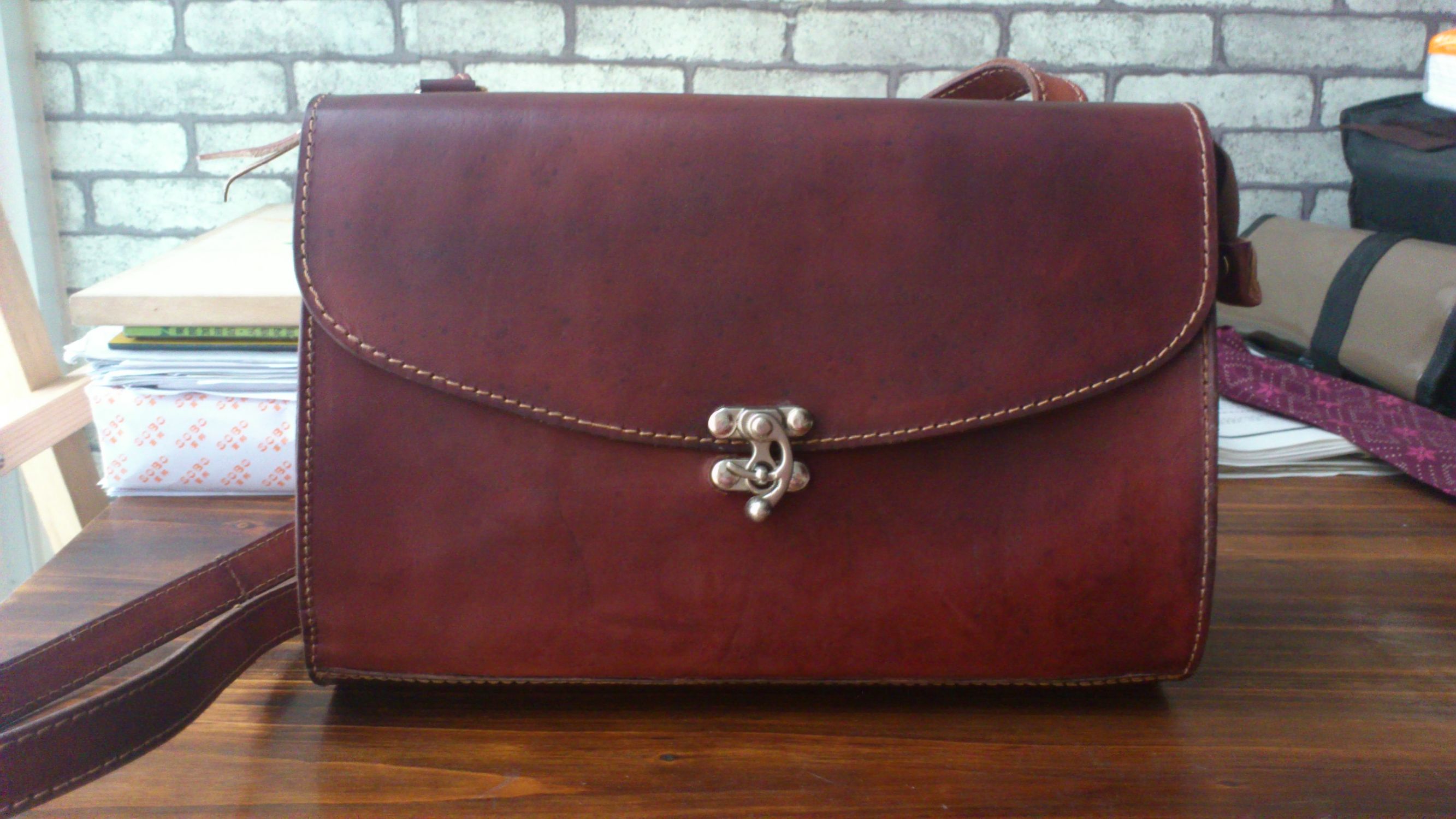 真皮皮包护理保养油,反绒皮鞋怎么保养护理