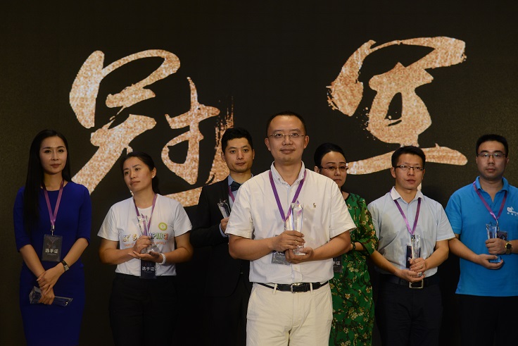 清华虾哥致定西学弟:职业无贵贱、学成来做虾