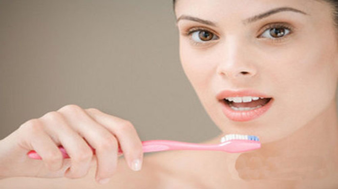 儿童牙齿缝隙越来越大是什么原因,中年女人牙齿缝隙越来越大怎么办