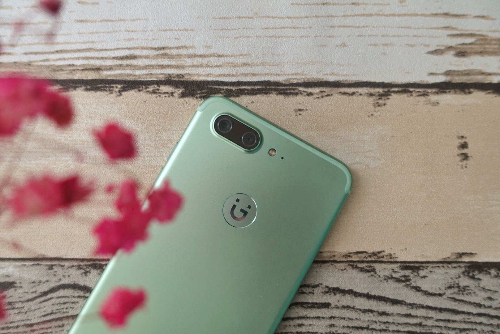 金立s10比较,金立s10和s10b的区别