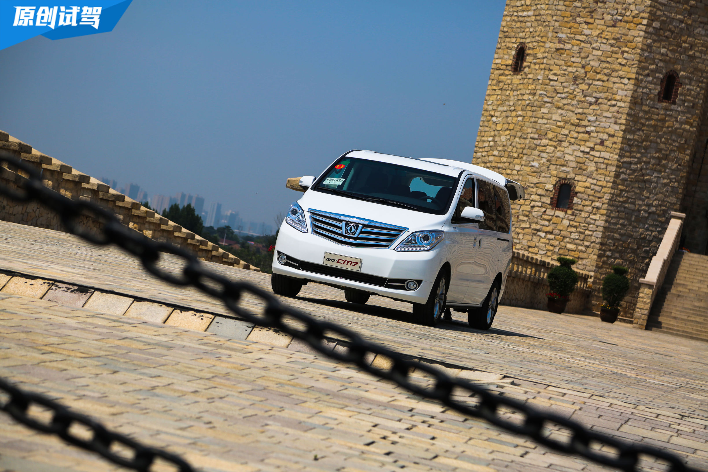 有哪种车后排可以放平睡觉,这款车的后排到底有多舒适