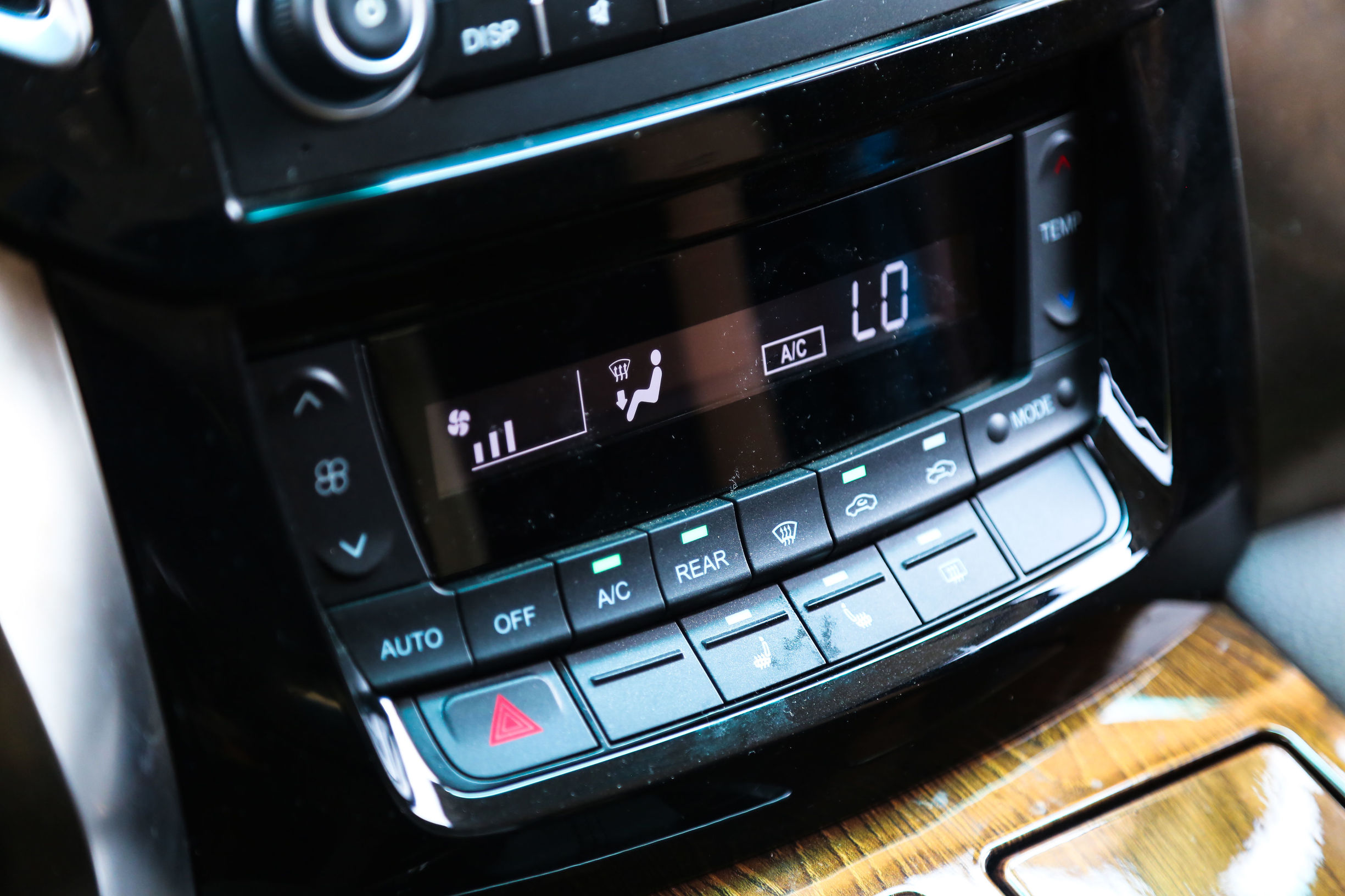 有哪种车后排可以放平睡觉,这款车的后排到底有多舒适