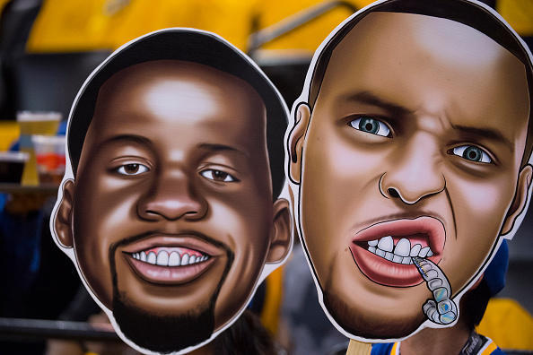 库里复出103勇士险胜,库里勇士崛起之路