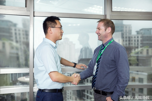 QuiteGood不一定是夸你好！5个“口不对心”英文，你知道几个？